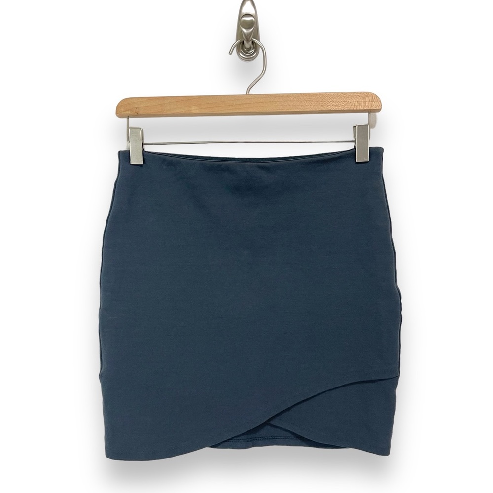 Aritzia- Sunday Best Primrose Skirt in Slate Teal Size Small.